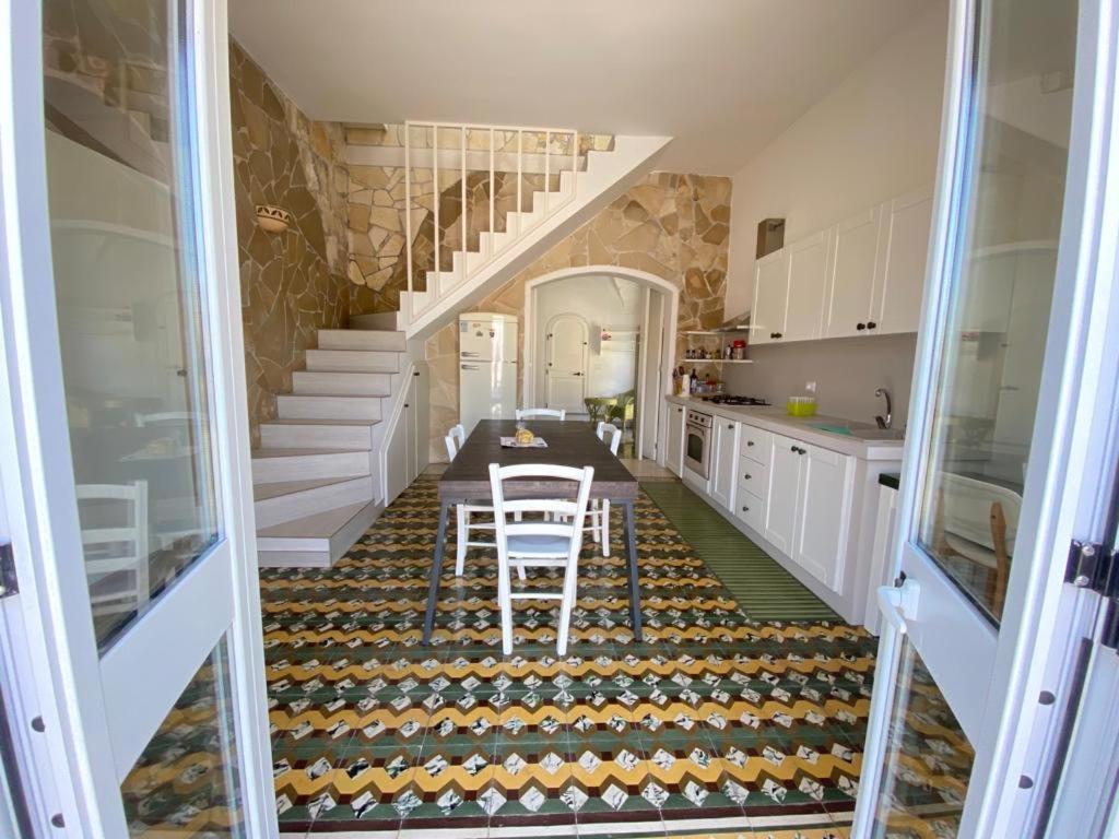 Casa Vacanze Illiria A Roca Vecchia Vicinissima Al Mare מראה חיצוני תמונה