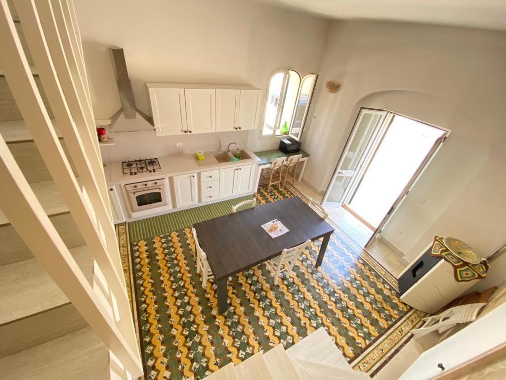 Casa Vacanze Illiria A Roca Vecchia Vicinissima Al Mare מראה חיצוני תמונה