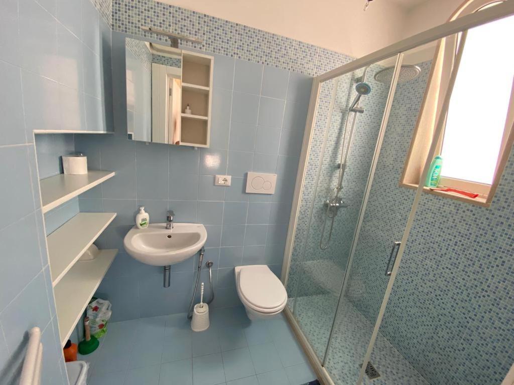 Casa Vacanze Illiria A Roca Vecchia Vicinissima Al Mare מראה חיצוני תמונה